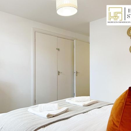 Last-Minute Reserve L Premium Deal On 2 Double Bed Apartment For 6 Guests L Best Deals L Hofin Stays Short Lets & Serviced Accommodation Λονδίνο Εξωτερικό φωτογραφία